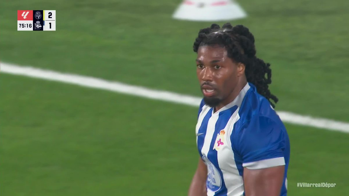 Adama Traoré with an own-goal header just minutes after subbing on for his Deportivo debut 😬