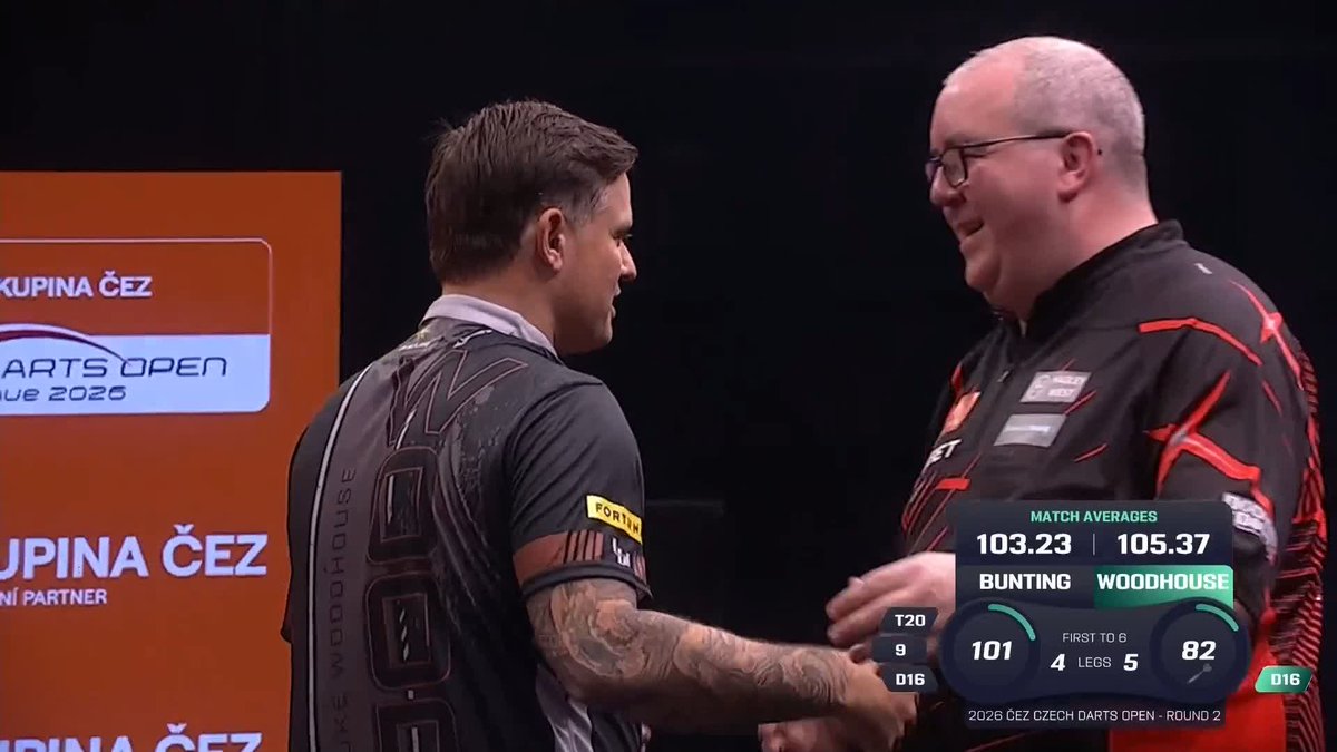 WOODY WINS! Luke Woodhouse denies Stephen Bunting a place in round three, as Woody produces an excellent performance to beat Stephen Bunting 6-4! 📺 #ET12