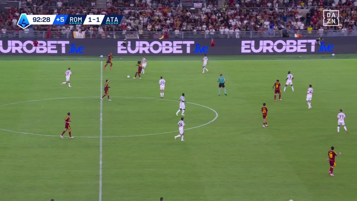 ⚽️ LES SCÈNES DE LIESSE À ROME APRÈS LA REMONTADA EXPRESS CE SOIR !!!! 🤩🐺 Magnifique ! Les Romains sont INTOUCHABLES sur ce début de saison en Italie 🇮🇹 ! 🔥 🎥 DAZN France