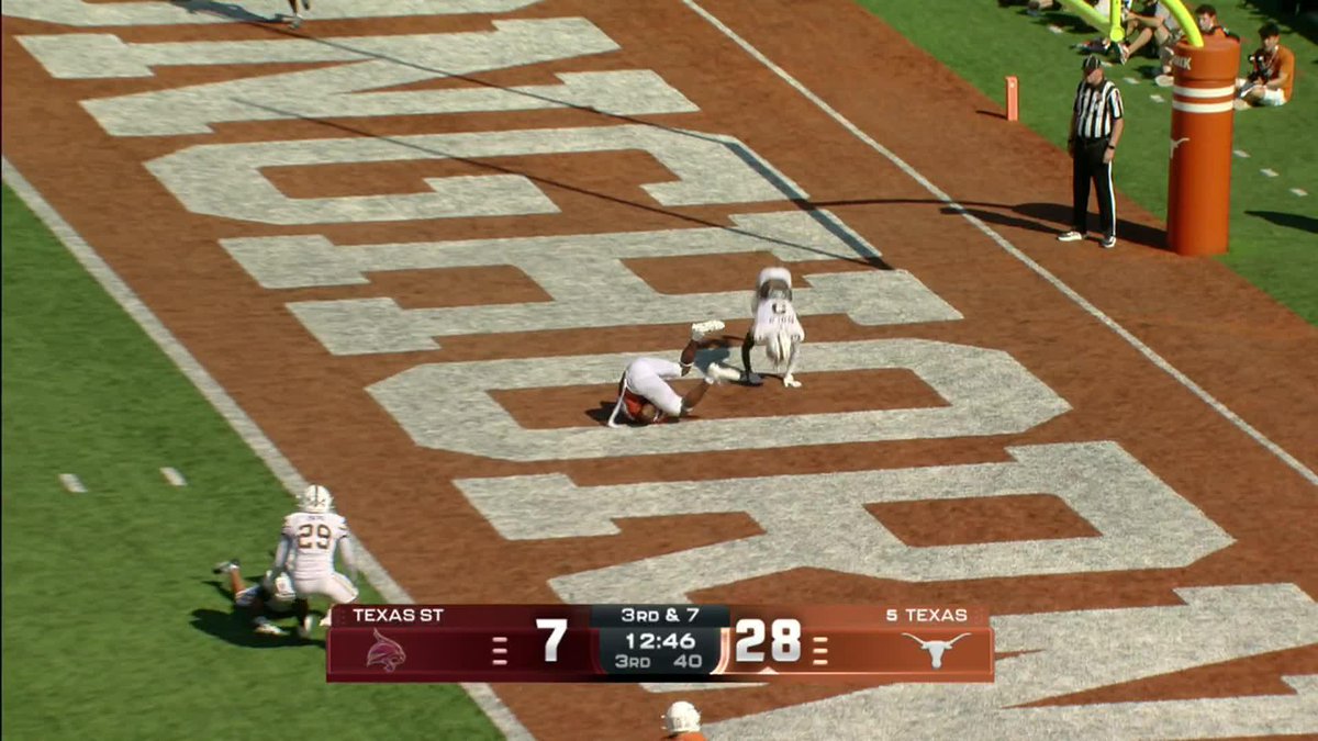 Arch Manning and Cam Coleman link up again for the TD 🔥