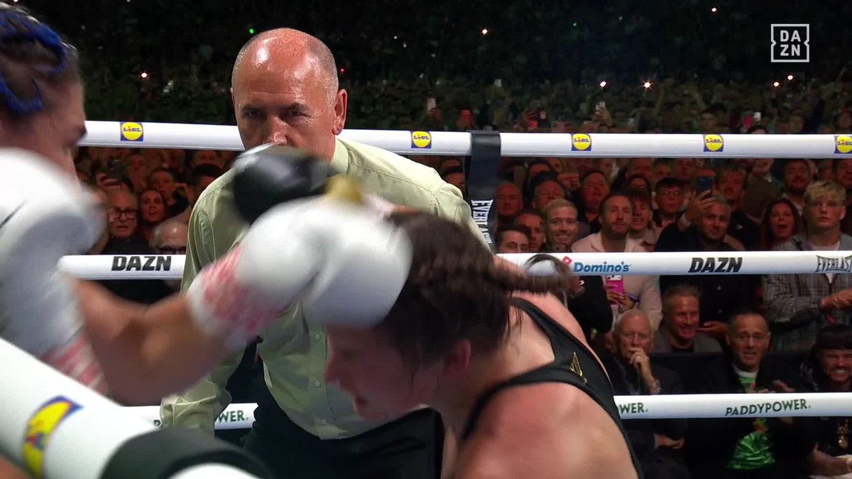 She gave everything until the very last second of her career 🙌 #TaylorPili | LIVE NOW on DAZN ▪️