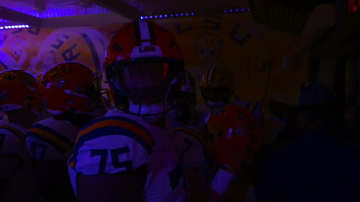 DEATH VALLEY AFTER DARK 🔥 After a 2-hour delay, Clemson-LSU at last on ABC and the ESPN App!