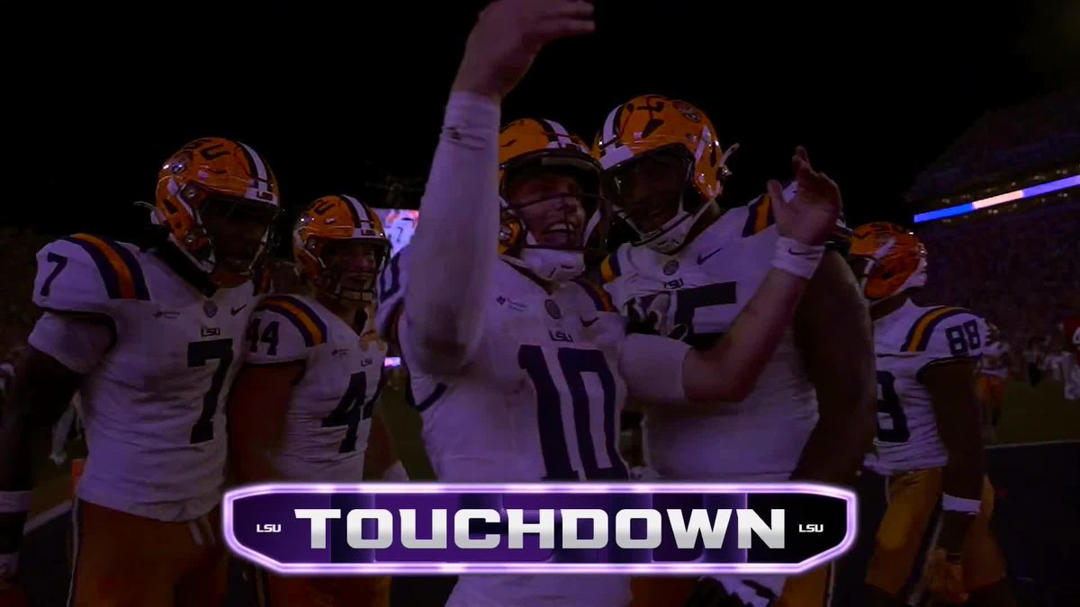 Do ya dance, Mr. Leavitt 🗣️ LSU extends its lead over Clemson‼️