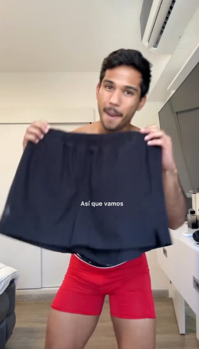 Amigues, le doy 10/10 al cuerpo de Luchostar, pero lamento decirles que ¡NO HAY GENTE EN ESA CASA!