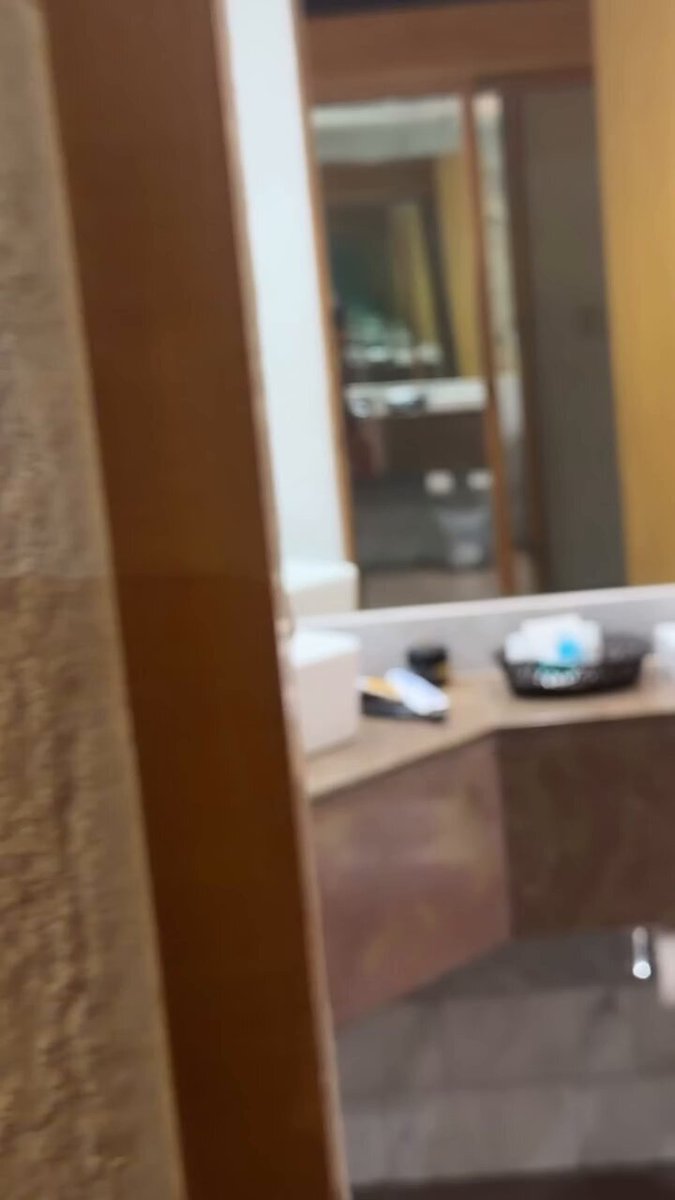 Quién es el Mario Osuna?? Y porque dicen que entrara a la granja??? Y porque yo no lo seguía desde antes...dios mio 👀👀👀 #LaGranjaVip