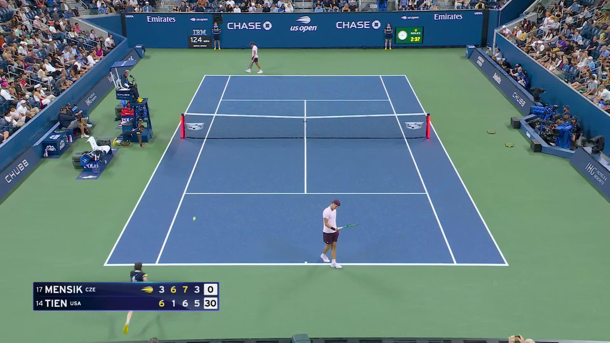 Another five-setter incoming! This time it's Tien and Mensik on Armstrong.
