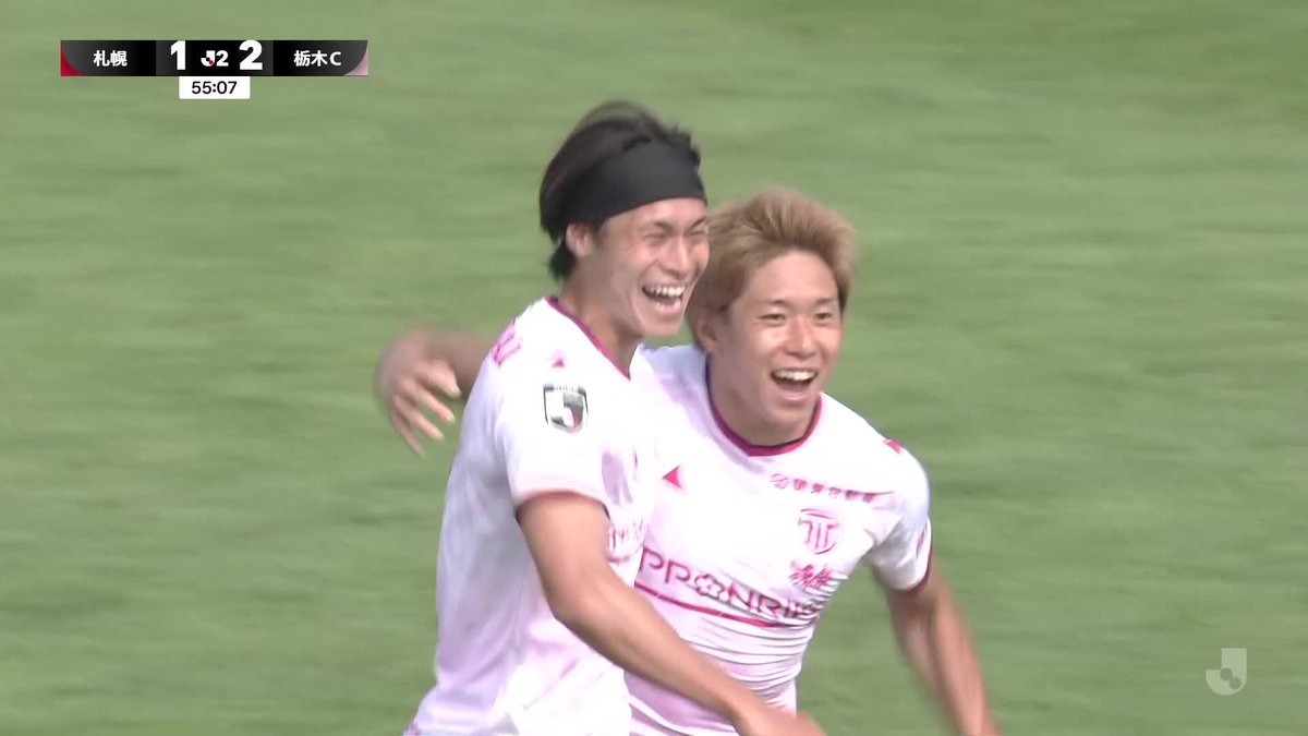 小池裕太の今日2得点目は、 角度のないところからの豪快弾💥 🎦 ゴール動画 🏆 明治安田Ｊ２リーグ 🆚 札幌vs栃木Ｃ 🔢 1-3 ⌚️ 56分 ⚽️ 小池 裕太（栃木Ｃ） #Ｊリーグ