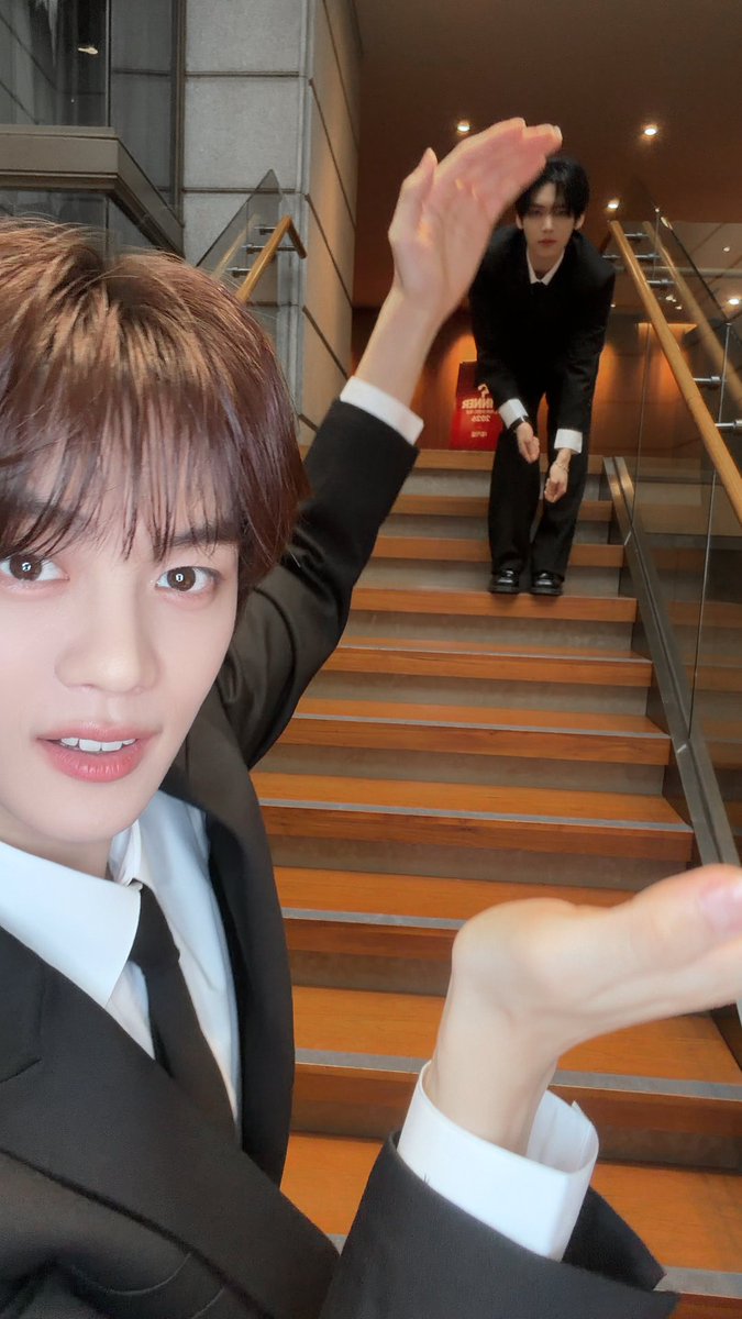 제가 키우는 토끼입니다! 🔗 #AND2BLE #앤더블 #KIMGYUVIN #HANYUJIN
