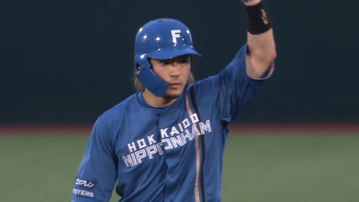 #水野達稀 心配を吹き飛ばす猛打賞🏆 前日の試合で死球を受け交代となった水野だが… スタメンに名を連ねるとここまで3打数3安打の大当たり✨ ケガの影響を感じさせない活躍をみせた✊ #lovefighters #ベースボールLIVE で配信中[初月無料]