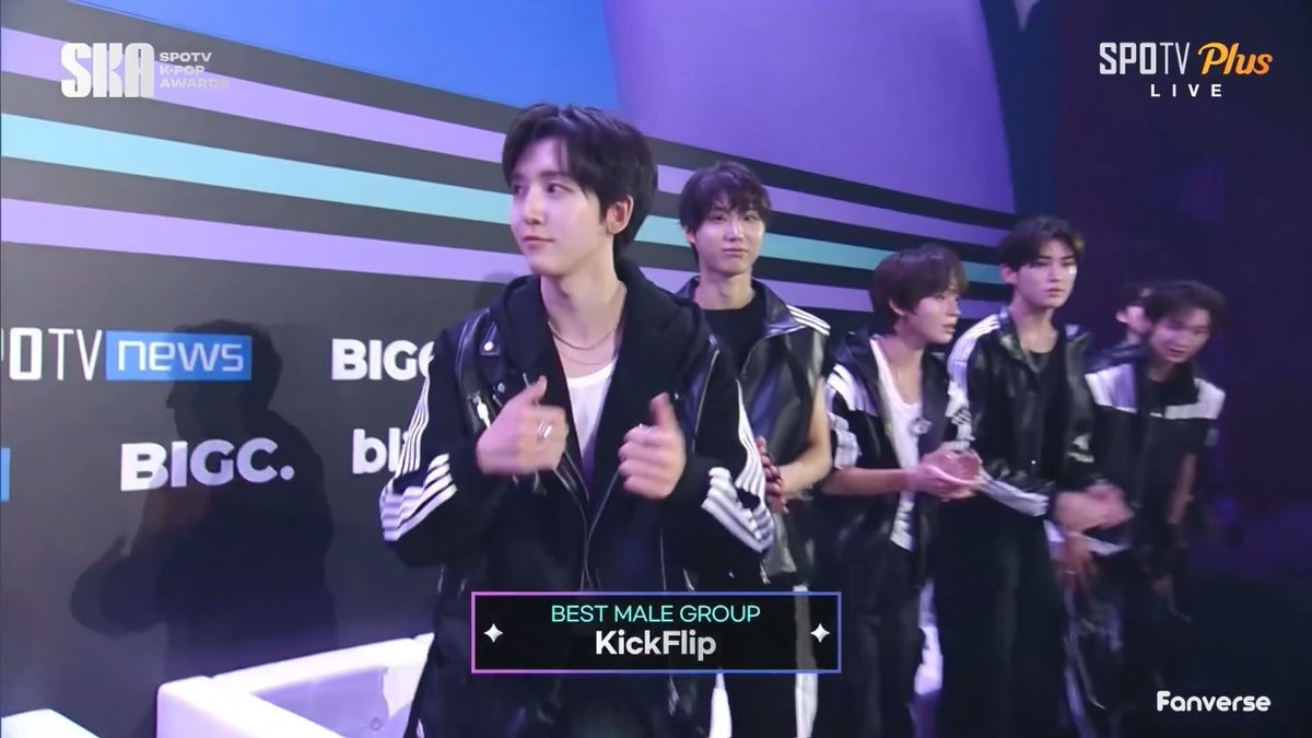 bukan bonsang tapi BEST MALE GROUP????? HELLO KICKFLIP??? INI BENERAN GAK SIH😭😭😭😭😭😭