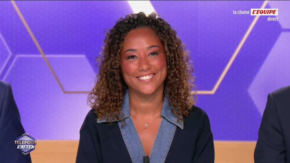 C'est parti pour la première de « Téléfoot L'After » ! Suivez l'émission en direct >