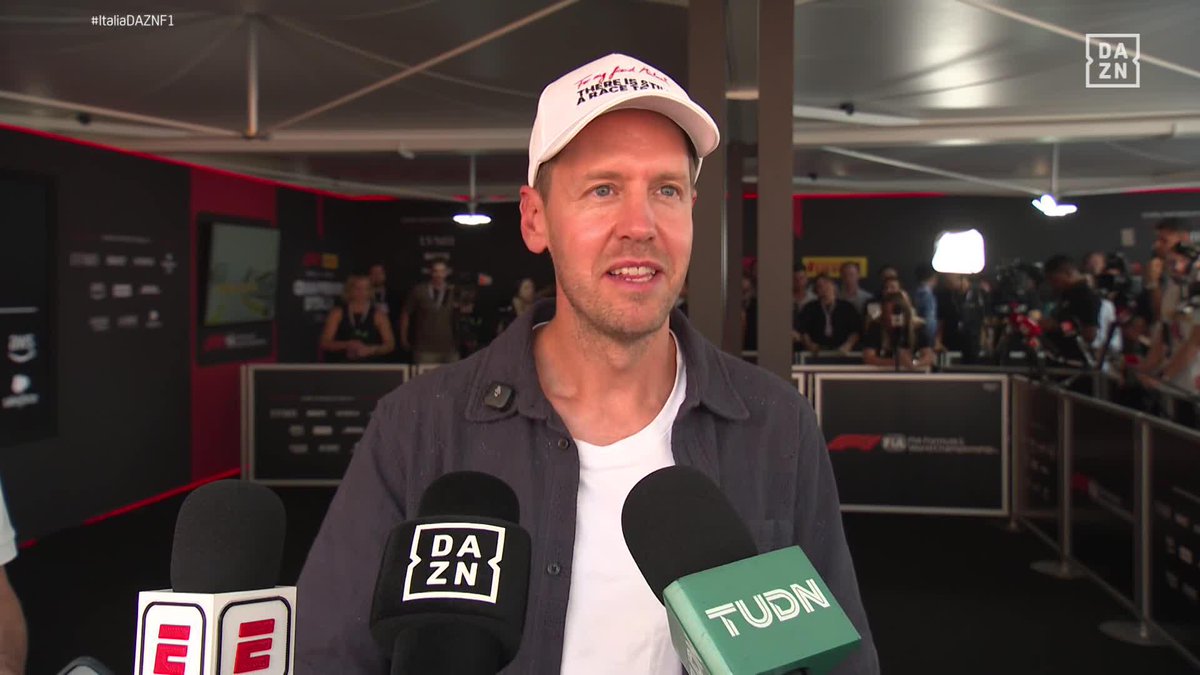 Sebastian Vettel, emocionado al poder pilotar el Ferrari F2002 de Michael Schumacher en un homenaje al heptacampeón 🥹 "Quiero usar esta oportunidad para expresar mi amor por las carreras" #ItaliaDAZNF1 🇮🇹