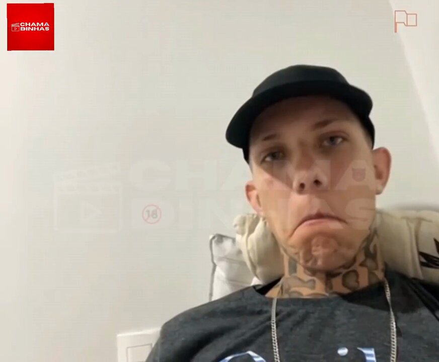 Novinho tatuado ficou impressionado com a safada, exibiu o pau batendo punheta até gozar 😮‍💨💦 Vem ver completo e mais no telegram 👇🏻 #live #chamada #hetero #novinho #punheta #brotheragem #broderagem #broderagem