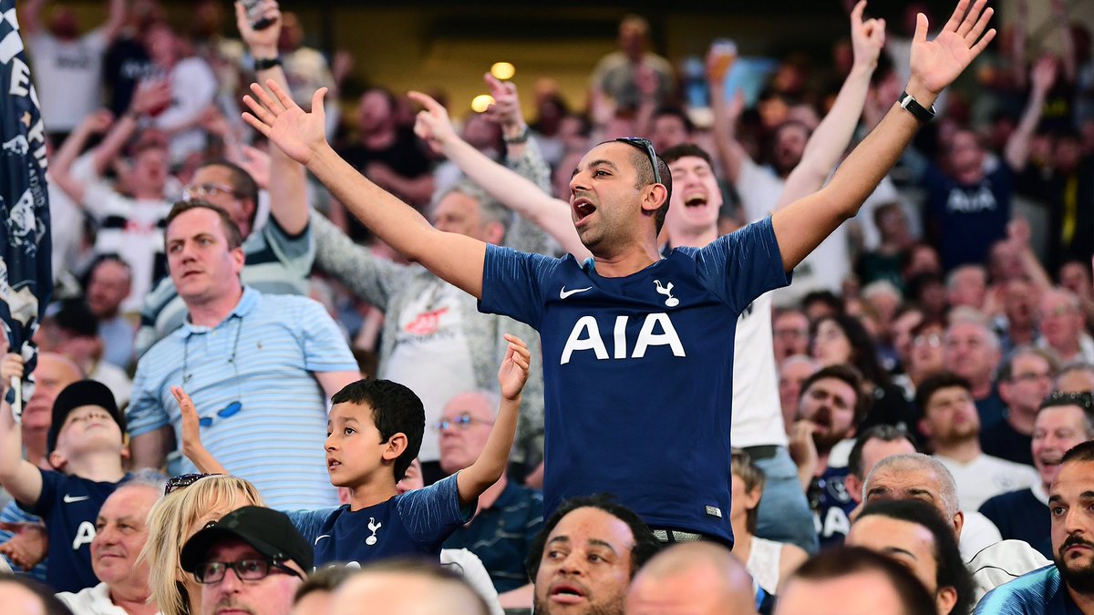 I miss when we’d actually have a decent atmosphere at home 🥺🥺