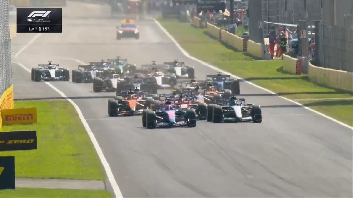 ¡GRAN LARGADA DE PIERRE GASLY PARA MANTENER LA PRIMERA POSICIÓN EN MONZA! 📺 #ItalianGP | Toda la temporada de #F1 por #DisneyPlus Plan Premium