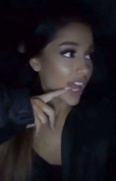 Ariana Grande vibing to Young Thug in an Uber 😭