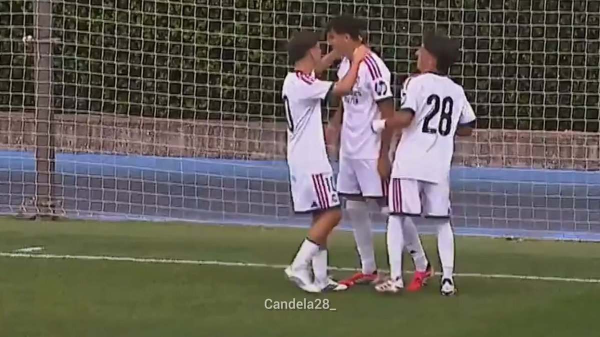 Debut de Raúl Lema (2010) con el Juvenil A