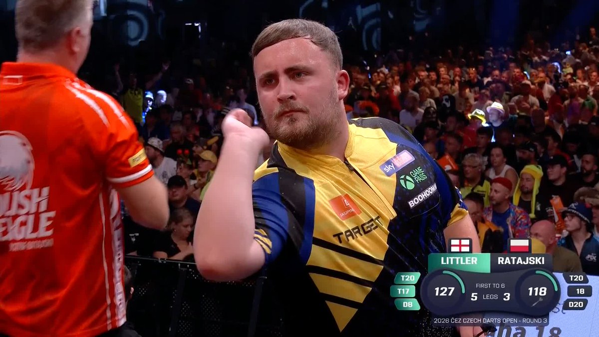 LITTLER MARCHES ON! Luke Littler reels off five legs straight to defeat Krzysztof Ratajski 6-3 and complete the Finals Night line-up! 📺 #ET12