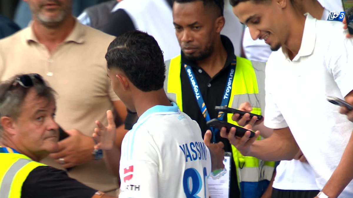 🇲🇦🏆 Gessime Yassine élu 𝗛𝗢𝗠𝗠𝗘 𝗗𝗨 𝗠𝗔𝗧𝗖𝗛 pour la deuxième fois consécutive, mashallah ! 🔥 Le crack continue d’impressionner. 👏