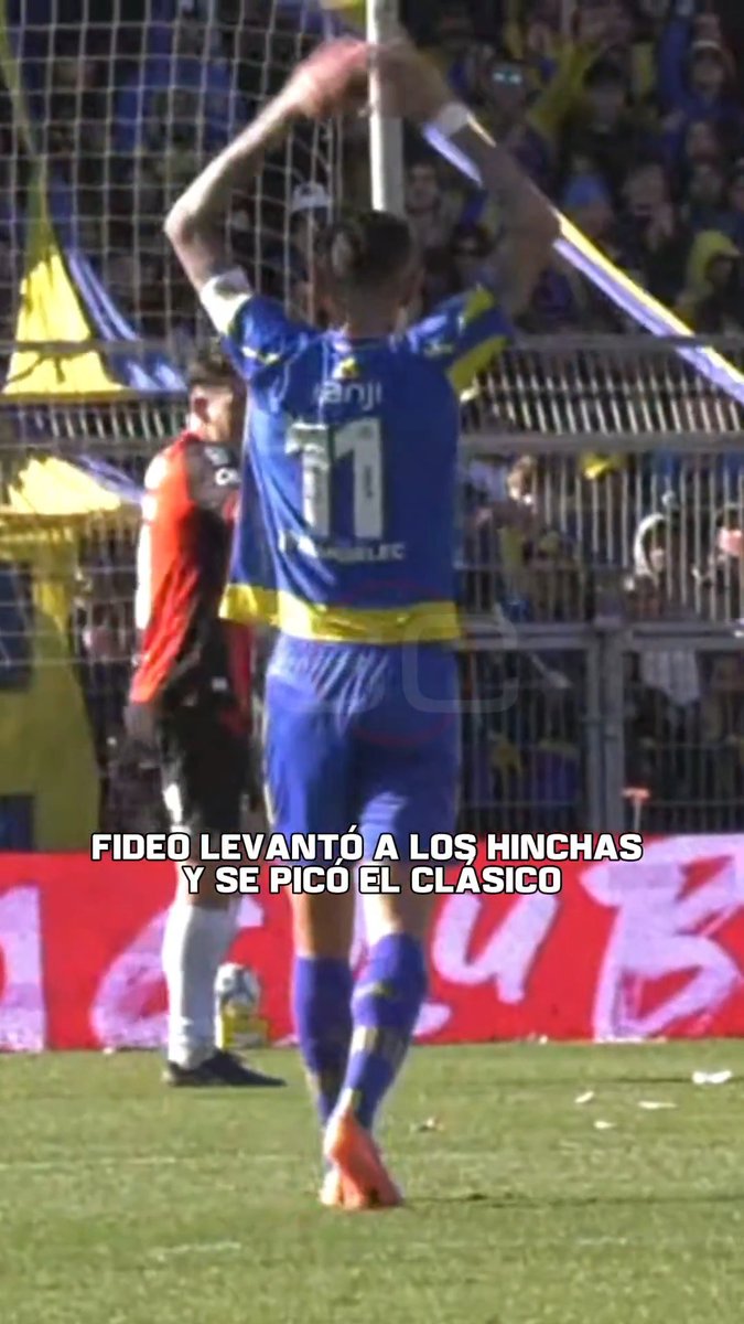 Atenciรณn a este momento: รngel Di Marรญa levantรณ a los hinchas de Rosario Central en el Gigante y los jugadores de Newell's se enojaron con el Fideo.