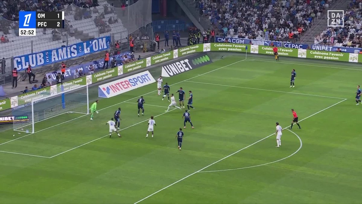 ¡Amine Gouiri está DESATADO! 💥 Gran combinación y un potente remate 🤩 #Ligue1enDAZN⚽🇫🇷