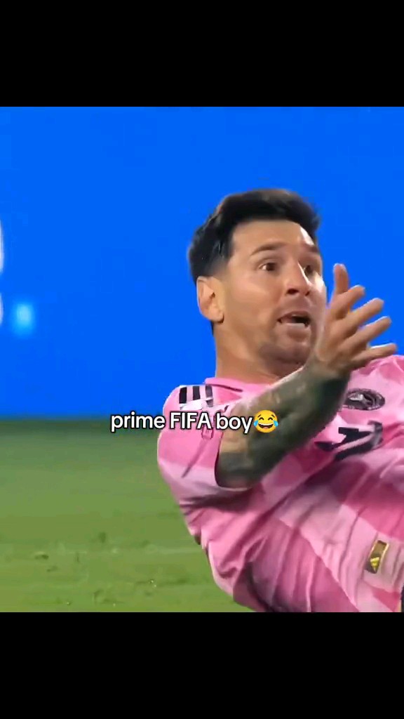 Cuando la gente habla del supuesto “prime” de Lionel Messi automáticamente se refieren a esto. Messi es la princesa de la FIFA y es protegido por el corrupto presidente de la FIFA Gianni Infantino, los árbitros y los medios pagados y mentirosos.