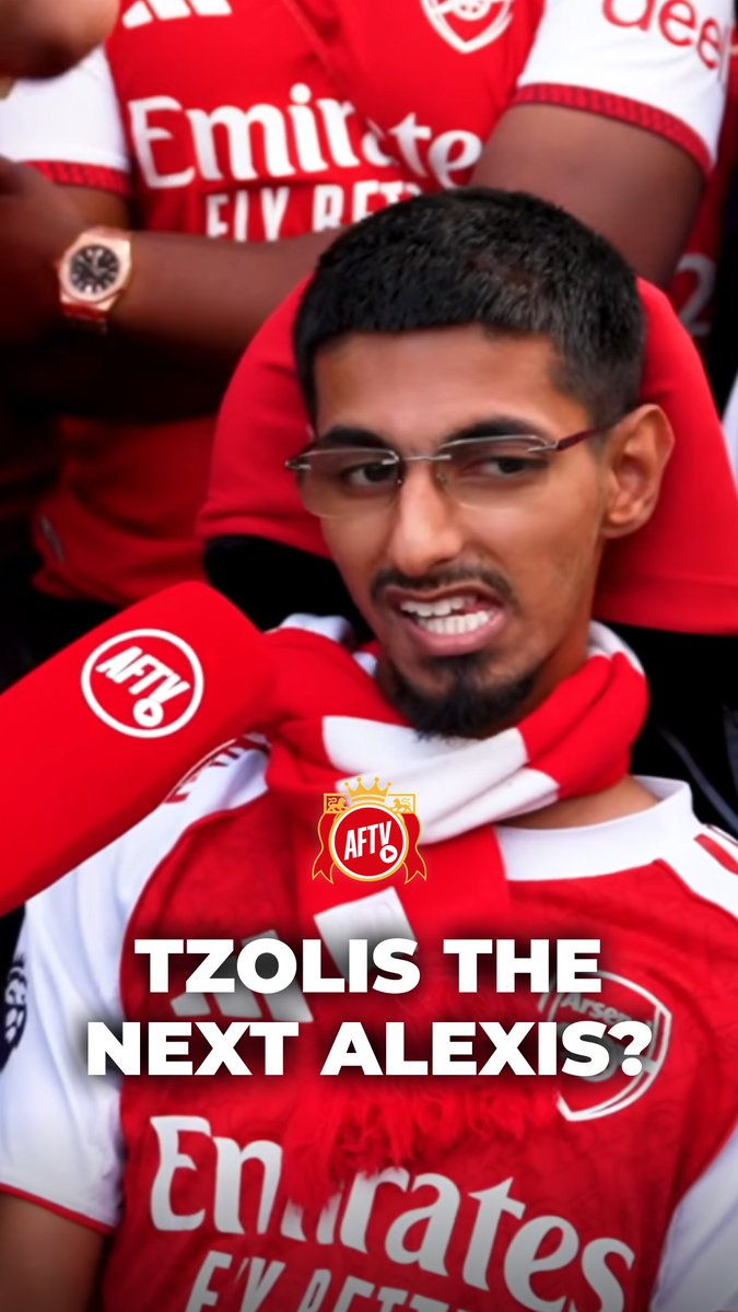 Tzolis is already drawing Alexis Sánchez comparisons with his fearless attacking style 🔥 #FanCams