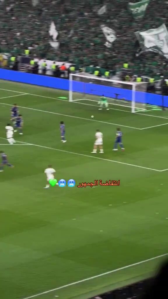 ماتضيق إلا بروس الهلايم والرخوم دندني ياطبلت الراس لحروف النشب حالف مارافق الا قويين العزوم والضعوف اللي تصدد لخليها مطب #راح_نعمي_عيونكم