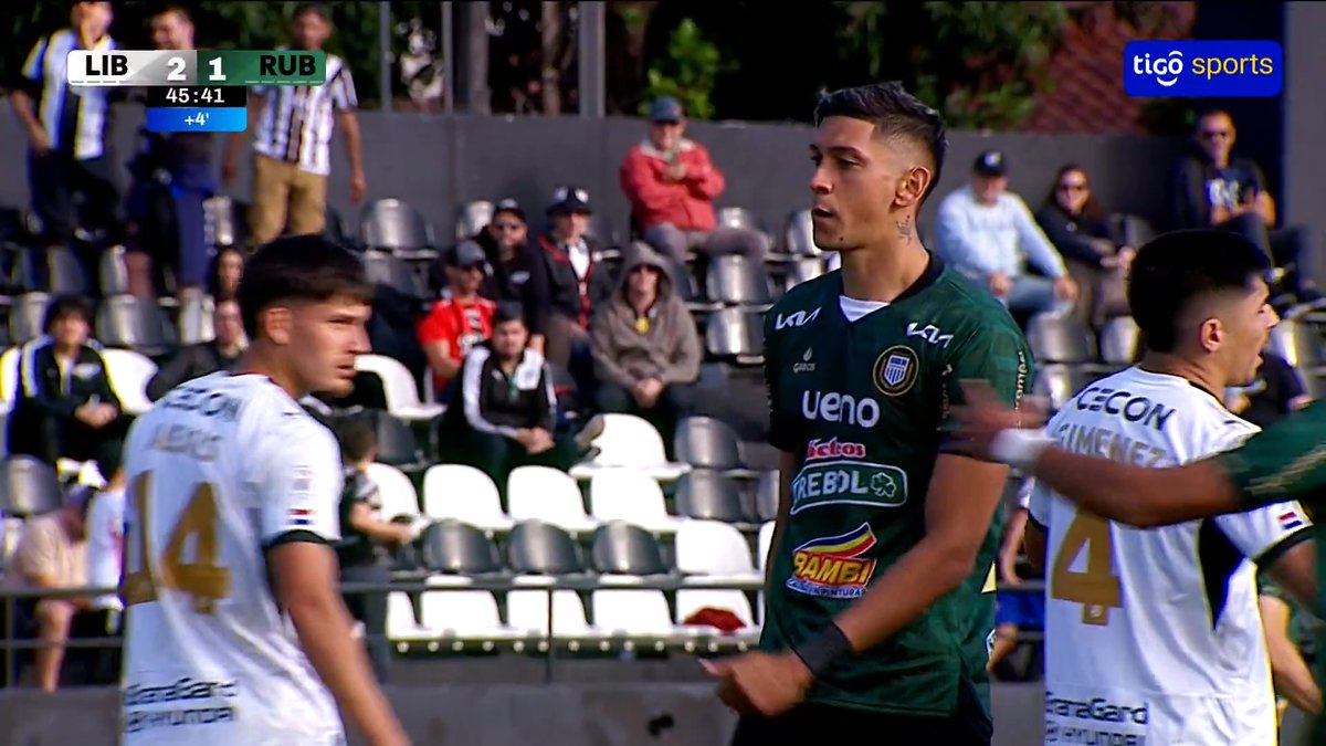 😯Rubio Ñu tuvo la oportunidad para marcar su segundo gol, pero Estiven Pérez desperdició un penal. 📺Tigo Sports ▶️Viví el #ClausuraAPF2026 en
