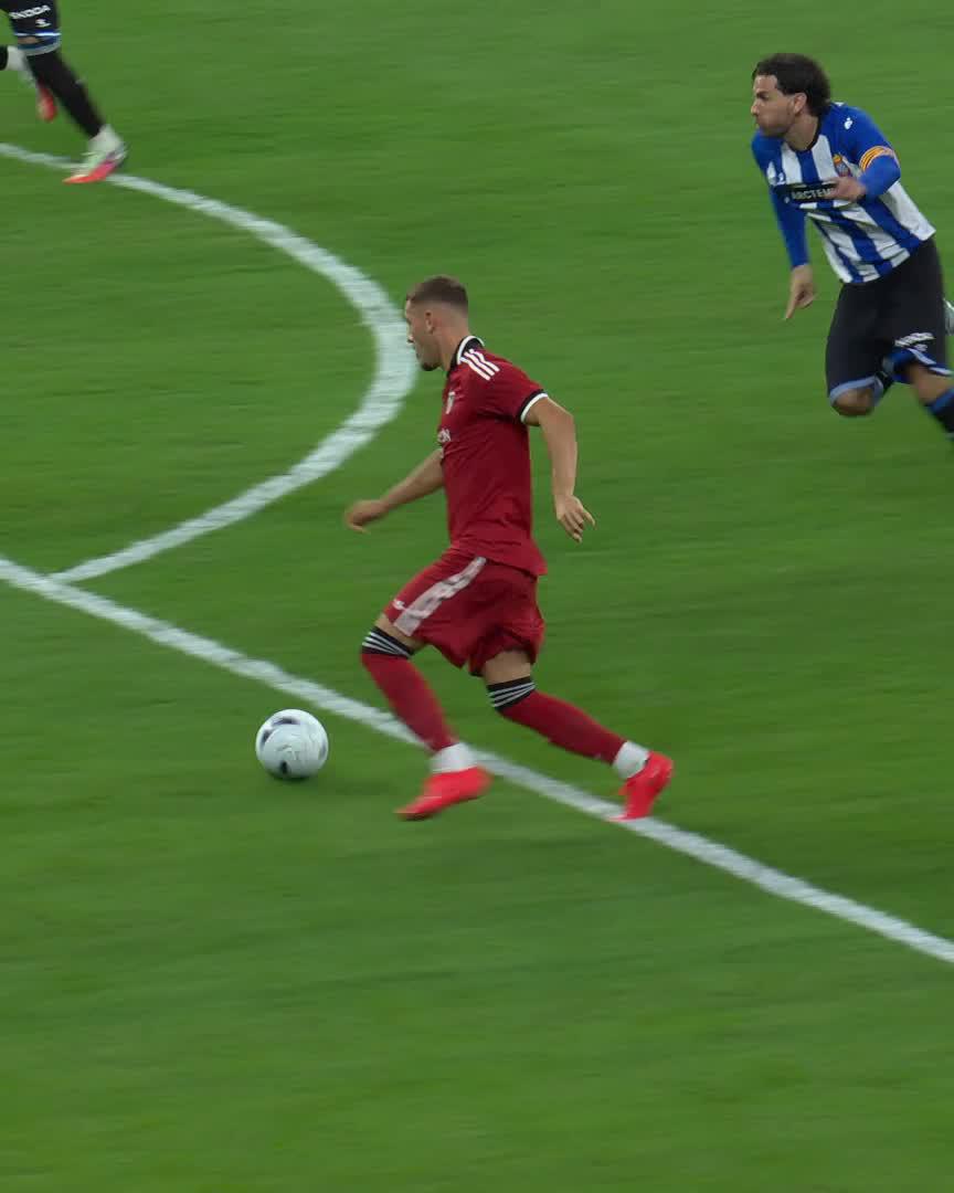 ¡Dmitrovic mantiene el empate a cero! 🚫 EspanyolSevilla | LALIGAHighlights | VUELVELALIGA