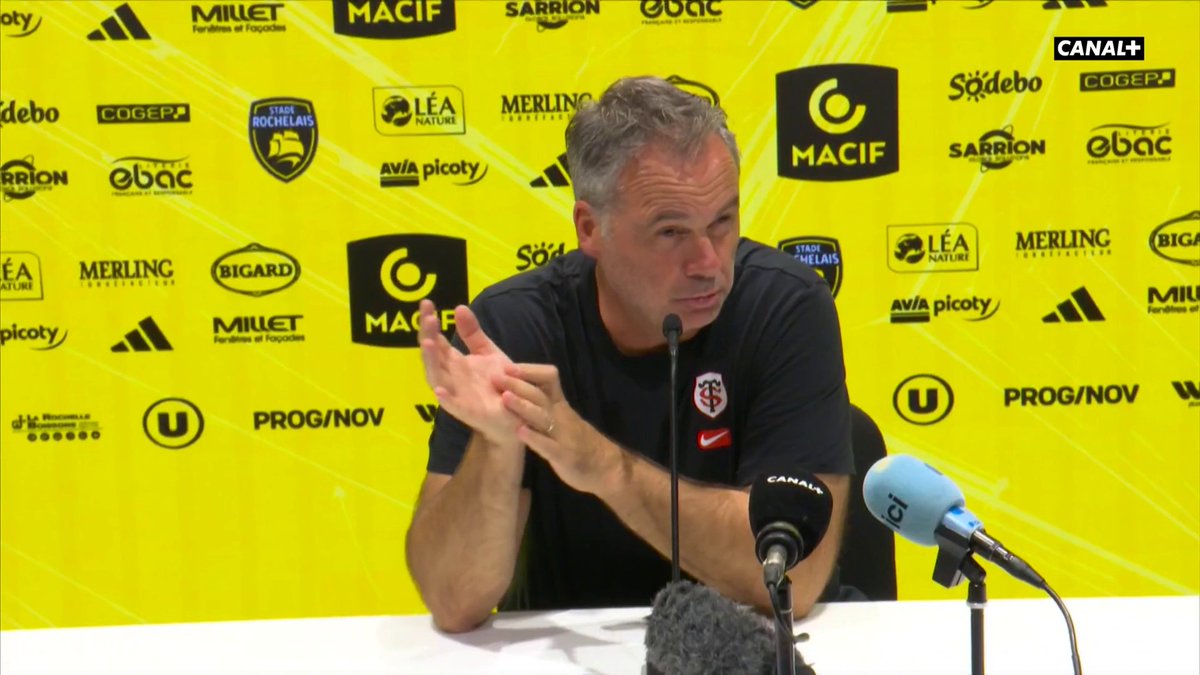 « L'apport du banc a été nul voire catastrophique » 🎙️ Ugo Mola ne mâche pas ses mots en conférence de presse après la défaite de Toulouse à La Rochelle ❌ #SRST
