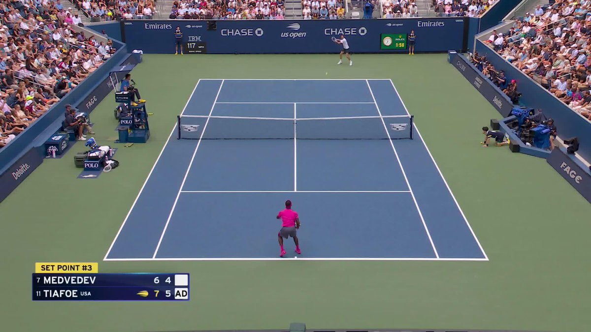 Two sets to Tiafoe! And set point was one for the highlight reel!