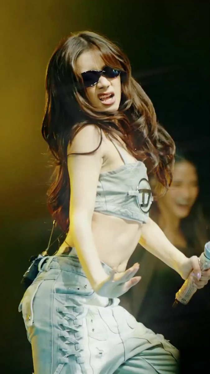 POV: Sheena is your bias and you’re watching the choreo with your eyes locked on one person. 🐰💜 Certifed dance machine. Every beat gets caught, every move looks clean, and somehow the hardest parts look like light work. Then the dimple shows up and she’s back to being the funniest bunso like she didn’t just own the entire stage. You’ve studied the fancams. Now see Sheena and BINI do it live on the SIGNALS World Tour: 🇦🇺 Melbourne — Sept 20 | Melbourne Convention and Exhibition Centre 🇳🇿 Auckland — Sept 25 | Eventfinda Stadium 🇦🇺 Sydney — Sept 27 | TikTok Entertainment Centre 🇸🇬 Singapore — Oct 25 | Arena @ Expo 🇹🇼 Taipei — Nov 15 | New Taipei City Exhibition Hall Sheena bias? Time for the live version. Lock in your tickets. 🎟️⚡