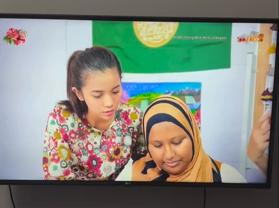 Tak silap this video dah 10 tahun lepas. Tapi tak pasti kenapa TV2 nak ulangsiar cerita pasal ni. Dah lah sekarang tengah hangat isu rohingya ni 😅