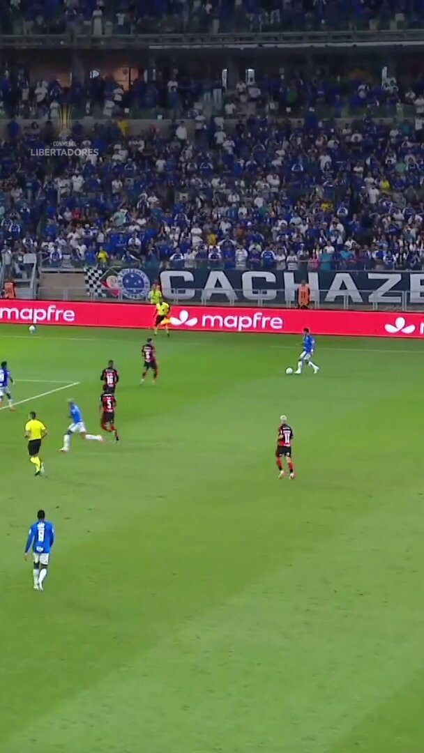 جناح أيمن أكوادوري دولي يلعب بالدوري البرازيلي مواليد 2006 دااااااااااشر
