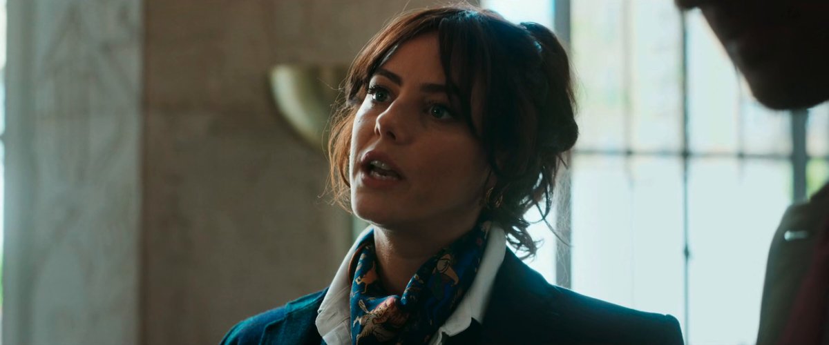 eddie's jealous ass eyebrows when a dude asks for susie's number is my favorite genre of television