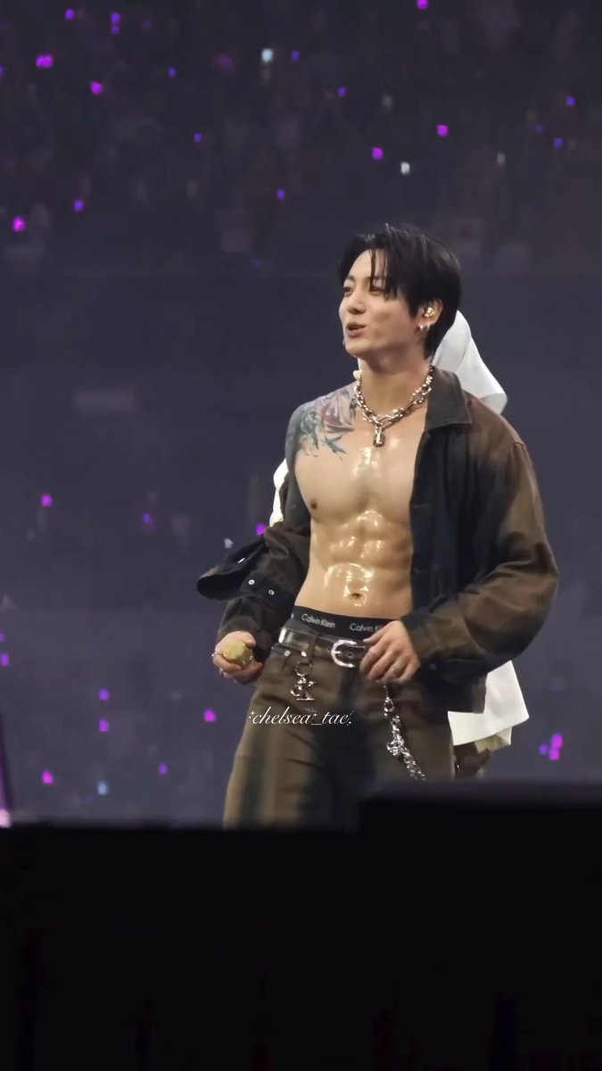 JEON JUNGKOOK WTF THIS IS INSANE?!? HIS ABS 🫠🫠🫠😵‍💫😵‍💫
