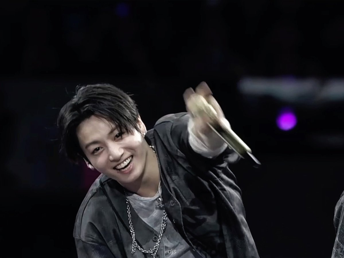 🐰 : ARMY! 🐰: it’s our last show here… 🐰: let me say without hope or agenda just because it’s the last show 🐰: i wanna tell you the truth 🐰: my wasted heart will love you, so i prepared somwthing 🐰: *BYE, thank you army, i have one thing to say, “to me you are perfect"* 🐰: thank you for all the happiness you have given me