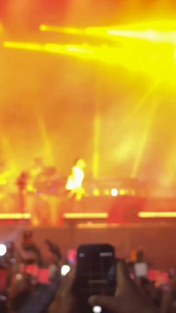 9/6: Wizkid performing "Money Constant” at AfroPlus Fest in Washington, DC. 🇺🇸❤️🦅