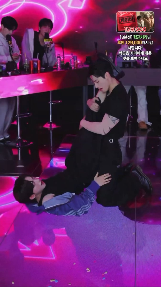 Si pasangan sempak pink 🥵 🥵 #Kiri #Beddy #조혁근 #키리