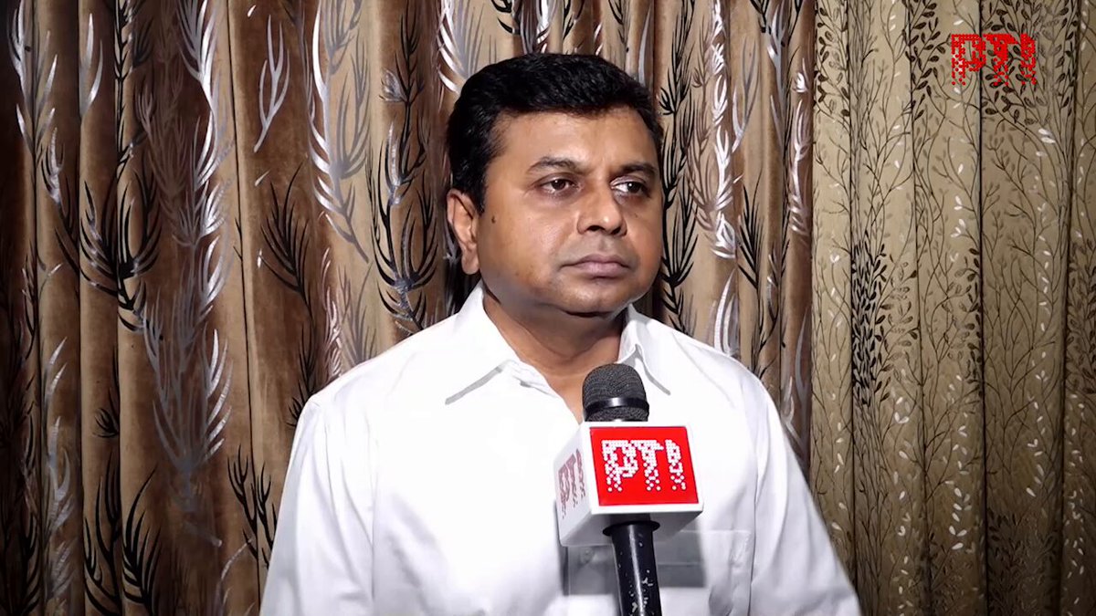 VIDEO | Chennai: Reacting to CM Vijay's statement in the TN Assembly, DMK spokesperson A Saravanan says, "I think Mr Vijay has scored a spectacular self-goal. This is what we predicted. Everybody in the state of Tamil Nadu knew that Mr Vijay was not going to answer any of the questions that were put to him. There were several questions. More than 200 murders have taken place in the last 116 days. How are you going to stop that? How are you going to remedy this situation? How are you going to address the deteriorating law and order situation?" (Full video available on PTI Videos -