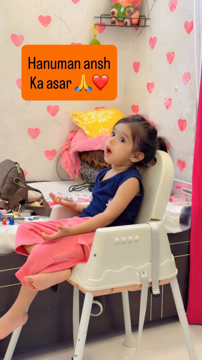 Just see, how she is into this song from HanumanAnsh movie. When kids as small like her are loving the vibe and spirit of this sing, it becomes so easy to understand how powerful it is. Shambho 🙏🏽