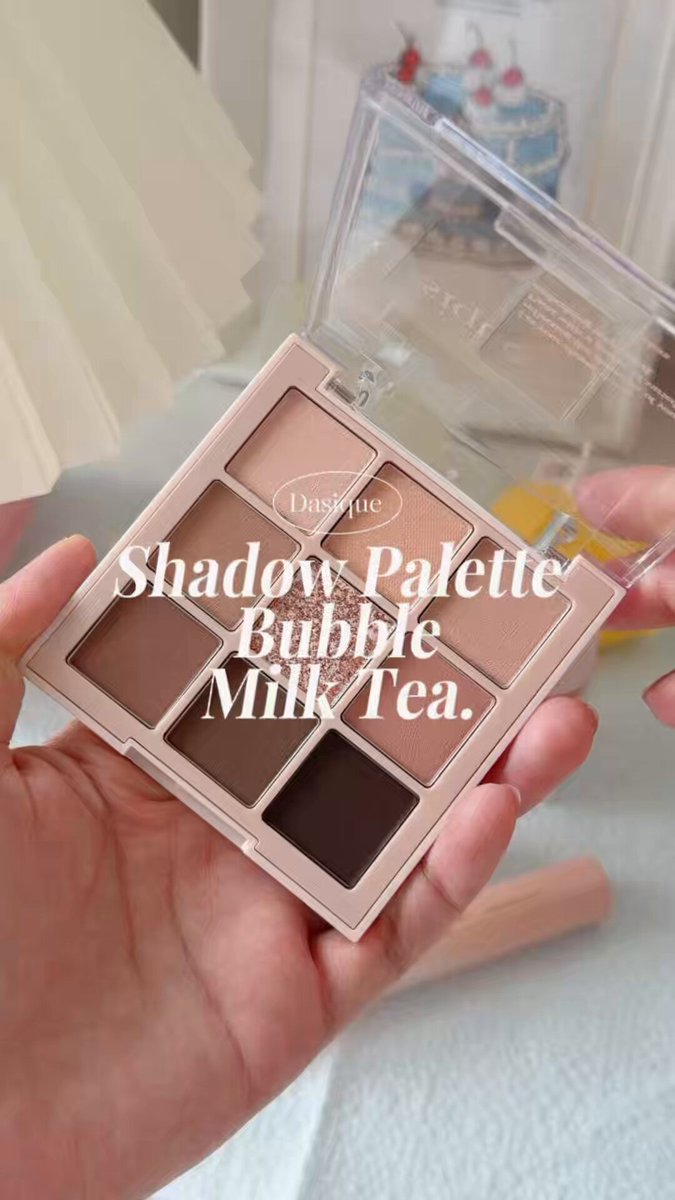 สวอชมาแล้วงับ Dasique Shadow Palette Bubble Milk Tea สวย นัว พิกเมนท์แน่นสับๆ พาเลตนี้ใช้งานง่าย ไปได้ทุกลุค 🧸🧋🥛 สีเข้มใช้เป็นไลเนอร์ก็ได้นะ