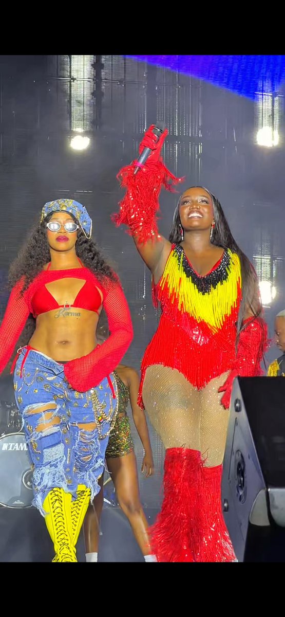 Congratulations, Jaz 🎉🎊 I’m so proud of you❤️ You absolutely killed it🔥 And a big thank you to each and every one of you who showed up and came through to support Lydia Jazmine at her show. It was so beautiful to see the love and support you gave her ❤️👏🏾 Your presence truly made the night even more special ✨ #Njagala