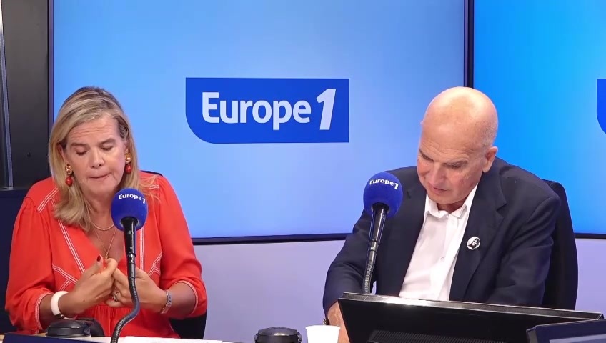 Inscrire la "tradition judéo-chrétienne" de la France dans la Constitution ? : "Ne pas l'inscrire ce serait dérouler le tapis rouge pour cet islam conquérant" déclare Gabrielle Cluzel #ChristineKellyEtVous Christine KELLY #Europe1