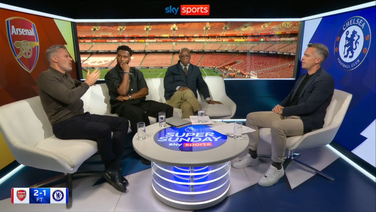 "Alonso would argue it's not about formation" "Whoever is playing right wing-back, it's not their natural position" Jamie Carragher and Daniel Sturridge discuss Xabi Alonso's setup and tactics at Chelsea 🎙️