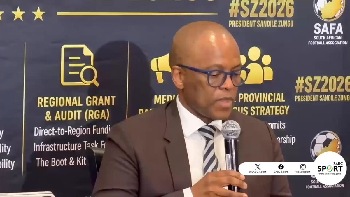 SAFA Presidential candidate Sandile Zungu says the 52 regions should be the centre of everything when it comes to football development and also need to be fully empowered. 📹 #SABCSport’s Velile Mnyandu 🇿🇦 #SABCSportFootball