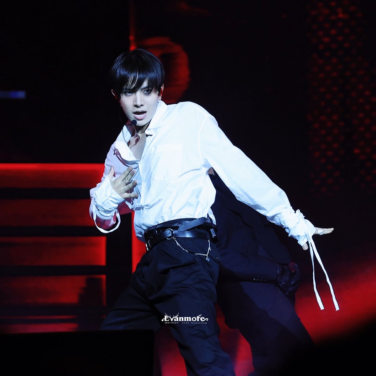 OMG THIS FANCAM !!???😭