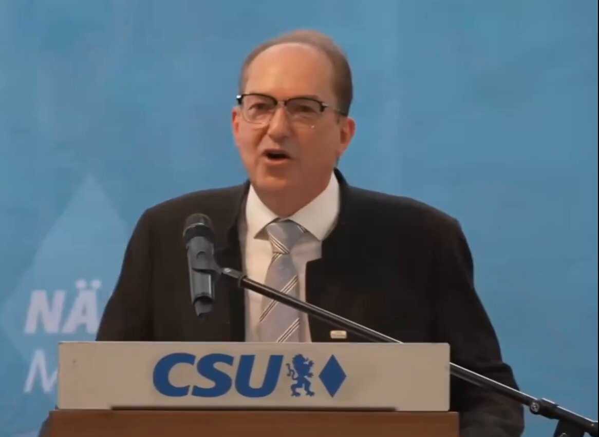 Die Selbstbeweihräucherung von den Biezerlpopulisten ist unerträglich. Die haben den Schuss einfach nicht gehört.