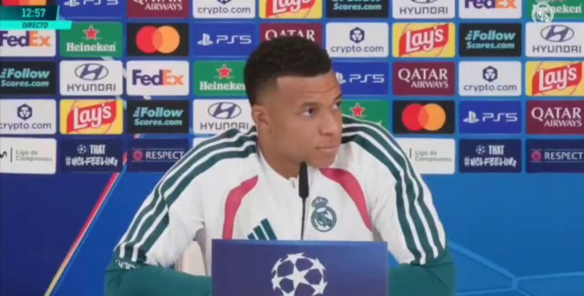 Mbappé, sobre si debe mejorar en defensa: "¿Solo Vinícius y yo? Claro, pero yo puedo hacerme el tonto y decir que meto más goles que Raphinha y Dembélé". "Puedo decir que ellos tienen que meter más goles para ser como yo. Yo hago muchas cosas que los otros no hacen".